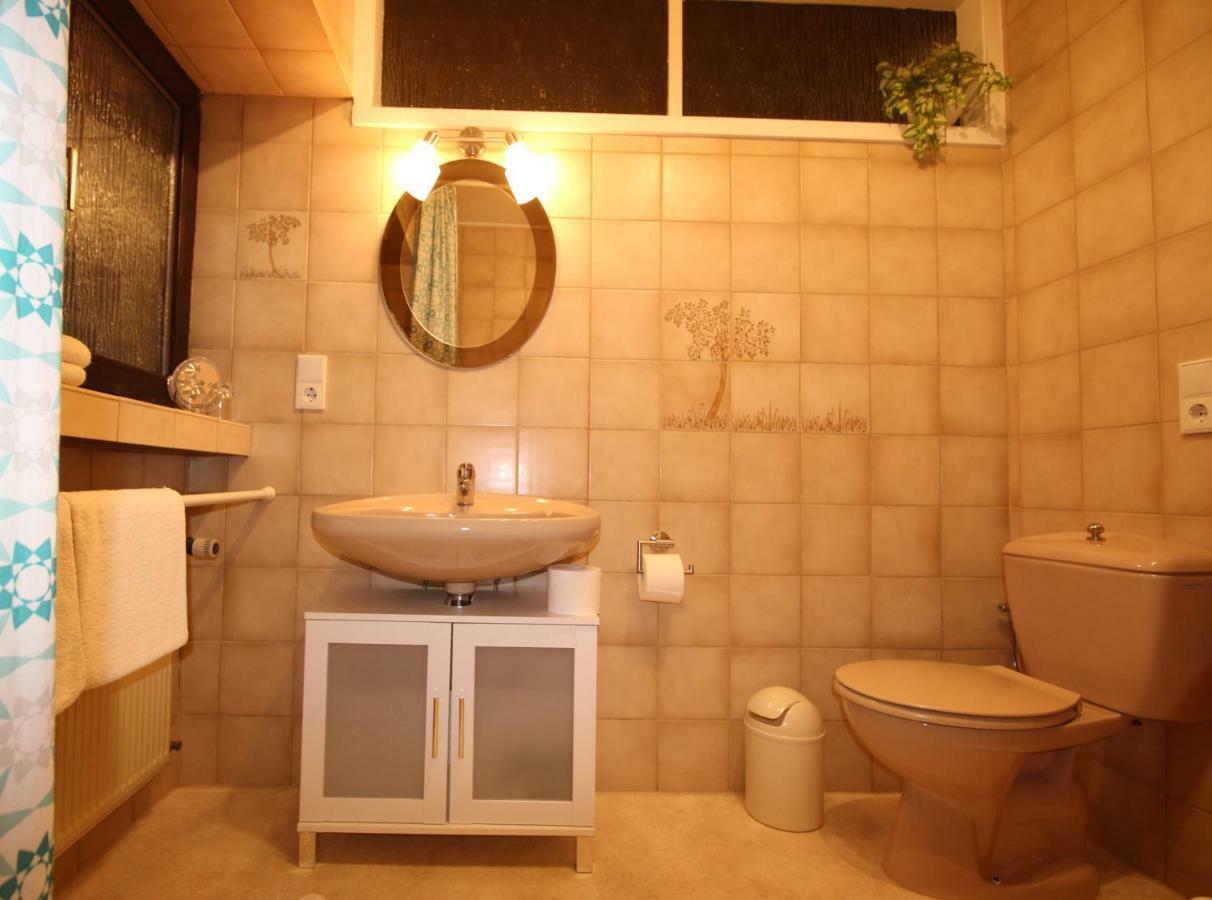 Gaestehaus Koen - Fewo Farfalle เซลทิงเงน-อาคทิก ภายนอก รูปภาพ