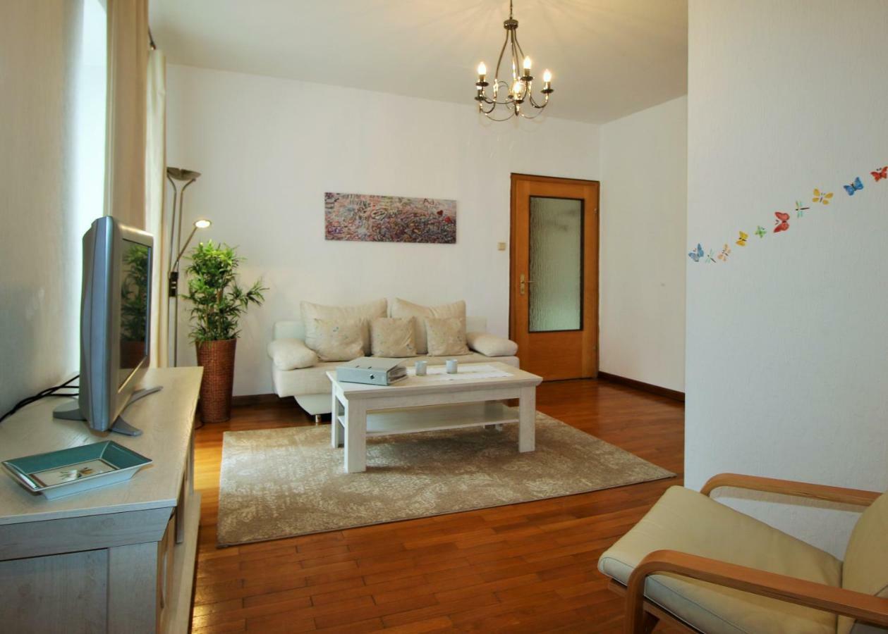 Gaestehaus Koen - Fewo Farfalle เซลทิงเงน-อาคทิก ภายนอก รูปภาพ