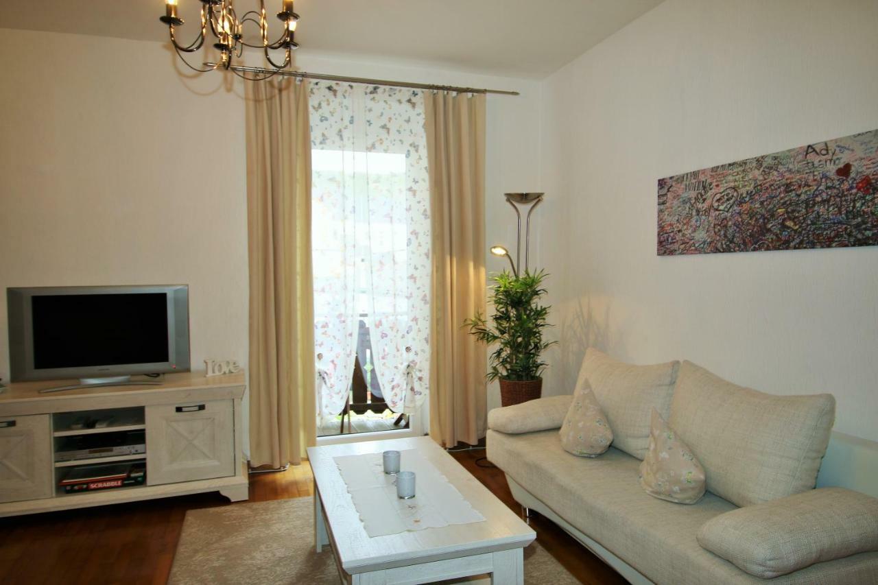 Gaestehaus Koen - Fewo Farfalle เซลทิงเงน-อาคทิก ภายนอก รูปภาพ